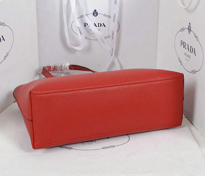 2014 Prada saffiano calfskin leather shoulder bag BN2432 red - Click Image to Close